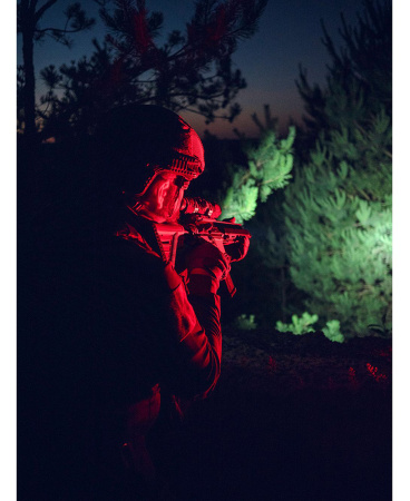 Фонарь подствольный Armytek Dobermann Pro Magnet USB XHP35 HI, 1400 люмен, тёплый, до 363 м купить в интернет-магазине ХантингАрт