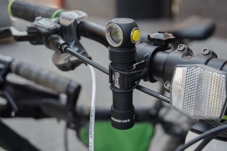 Крепление фонаря Armytek Bicycle Mount ABM-01 на руль велосипеда купить в интернет-магазине ХантингАрт